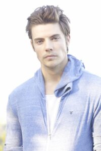 Josh-Henderson-josh