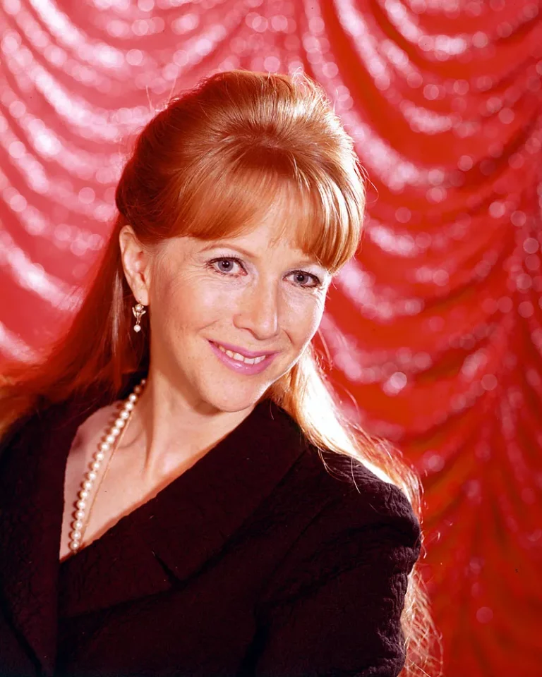 Julie Harris 5