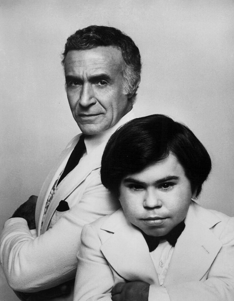 Ricardo_Montalban_Herve_Villechaize_Fantasy_Island_1977