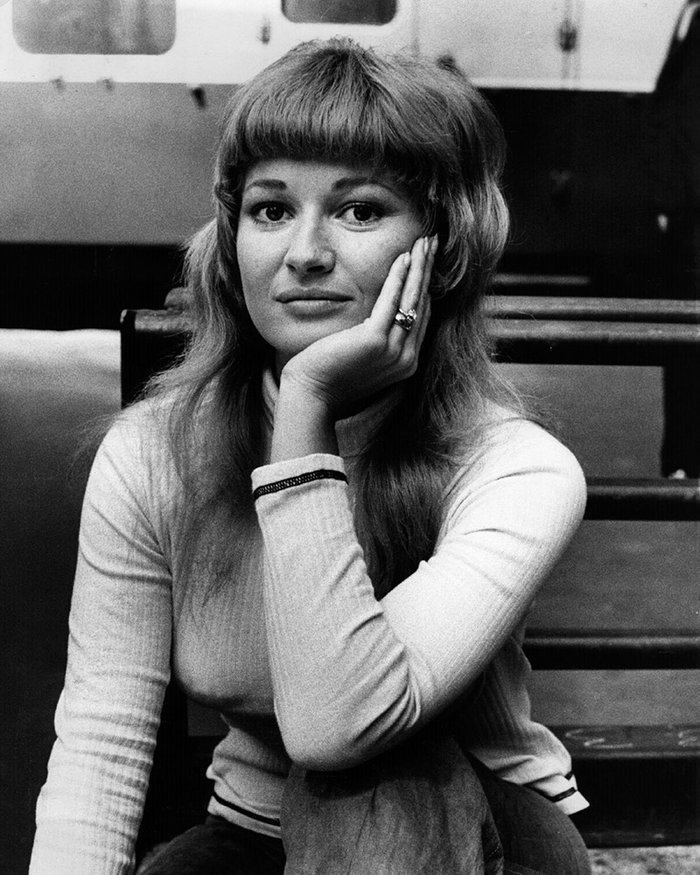 1967_stephanie beacham