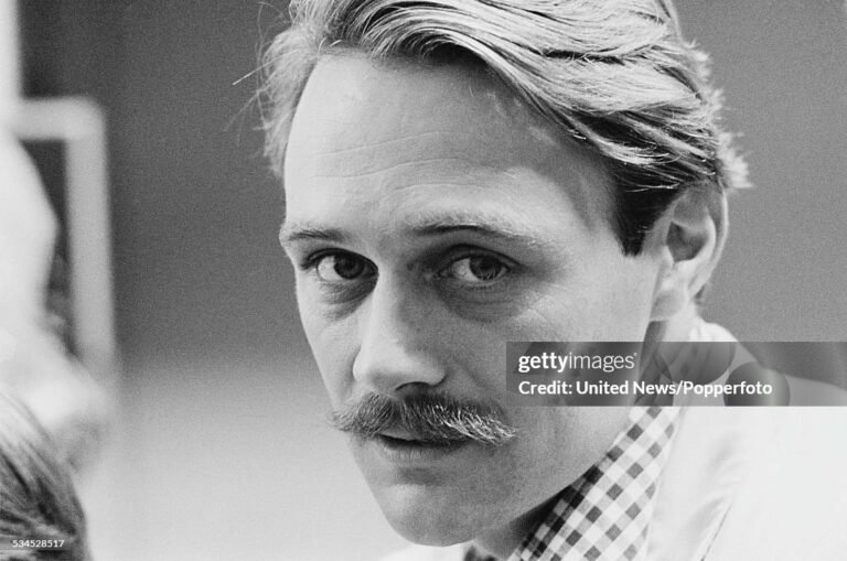 English actor Christopher Cazenove (1943-2010) who plays the character of Charlie Tyrrell in the television series The Duchess of Duke Street, pictured in London on 23rd August 1976. (Photo by United News/Popperfoto via Getty Images/Getty Images)