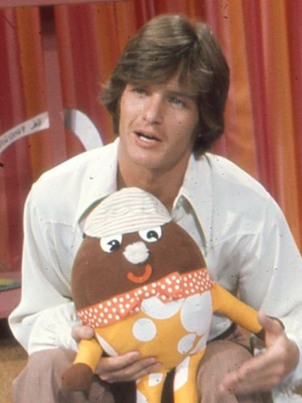 Gordon_Thompson_on_the_set_of_Polka_Dot_Door_(1971)