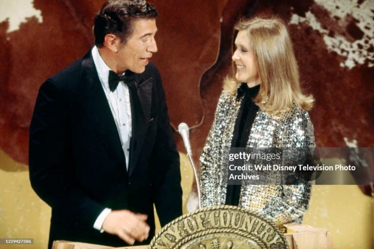 Buena Park, CA - 1976: (L-R) Joseph Campanella, Susan Howard presenting on the ABC tv special '1976 / 11th Academy of Country Music Awards', at the Palladium. (Photo by American Broadcasting Companies via Getty Images)