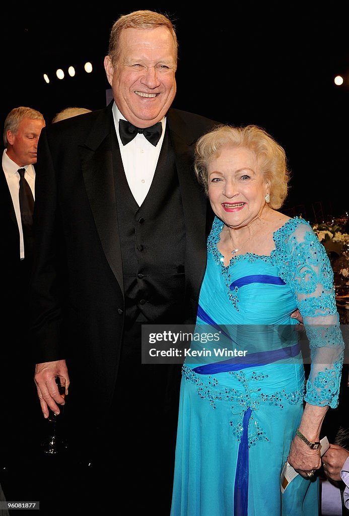 LOS ANGELES, CA - JANUARY 23:  SAG President Ken Howard and Actress Betty White attend the16th Annual Screen Actors Guild Awards cocktail reception held at the Shrine Auditorium on January 23, 2010 in Los Angeles, California.  (Photo by Kevin Winter/Getty Images)