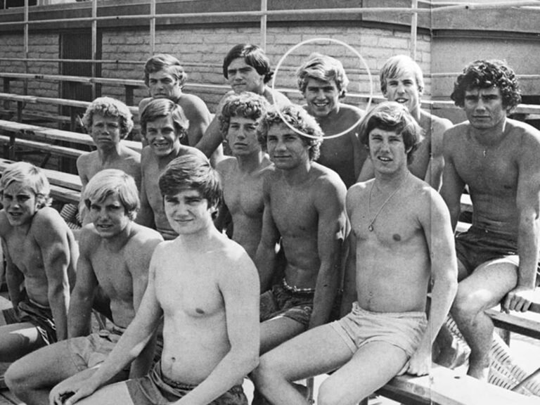 ted-mcginley et son équipe de Water polo