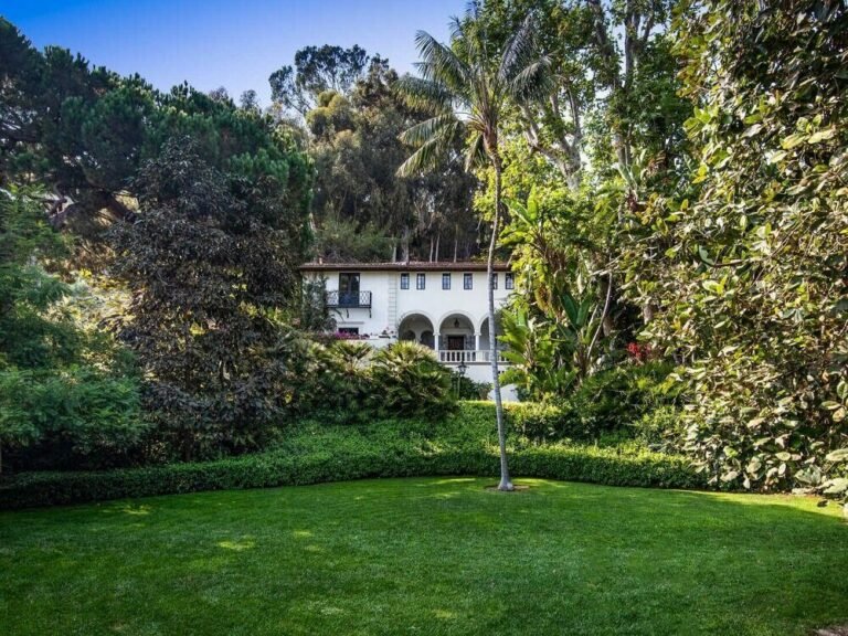 A1930sMediterranean-StyleEstateinSantaMonica-TheNordroom17
