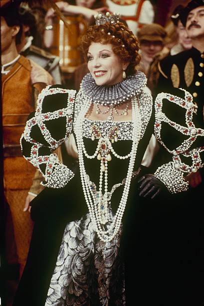 DYNASTY - "The Fair" - Airdate December 9, 1987. (Photo by ABC Photo Archives/Disney General Entertainment Content via Getty Images) JOAN COLLINS
