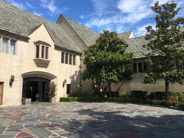 Greystone_Mansion4
