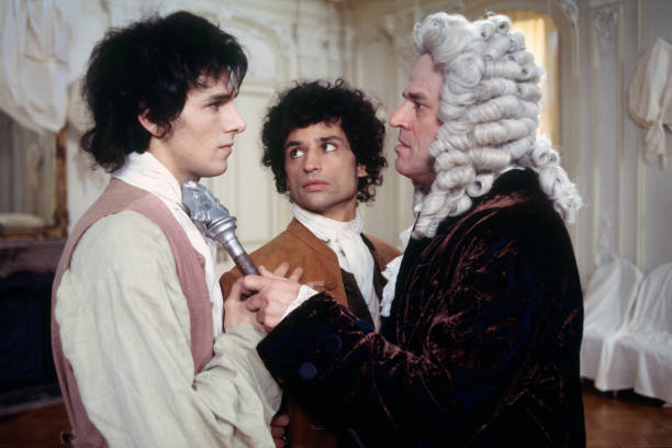 Italian actors Stefano Dionisi and Enrico Lo Verso on the set of "Farinelli", by Belgian director and screenwriter Gerard Corbiau. (Photo by Jean Marie Leroy/Sygma/Sygma via Getty Images)