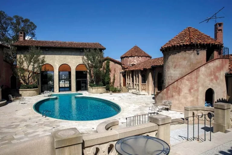 Dynastie Villa Italie 08