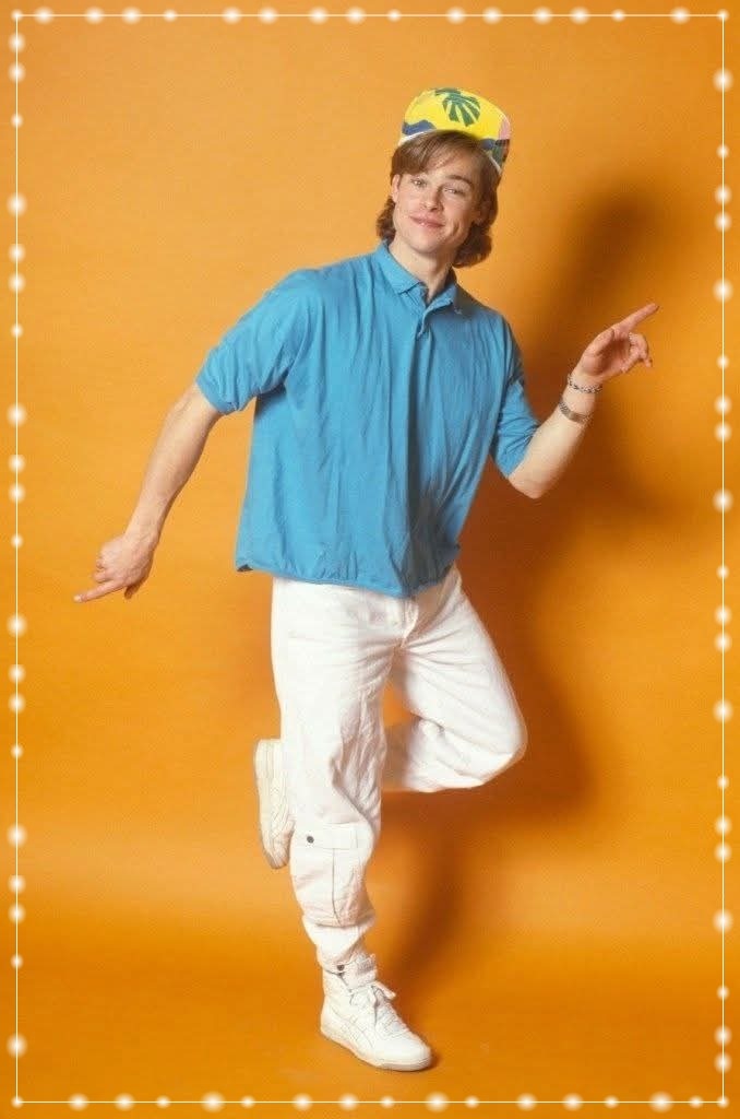 Brad Pitt 1990 06