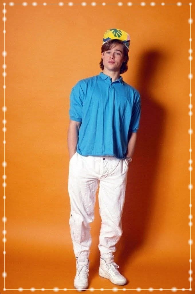 Brad Pitt 1990 07
